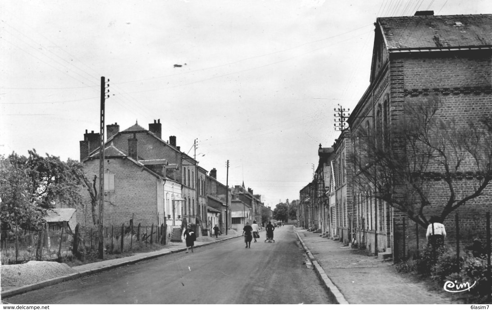 CPSM Dentellée - LUCQUY (08) - Aspect De La Rue Pasteur En 1962 - Other & Unclassified