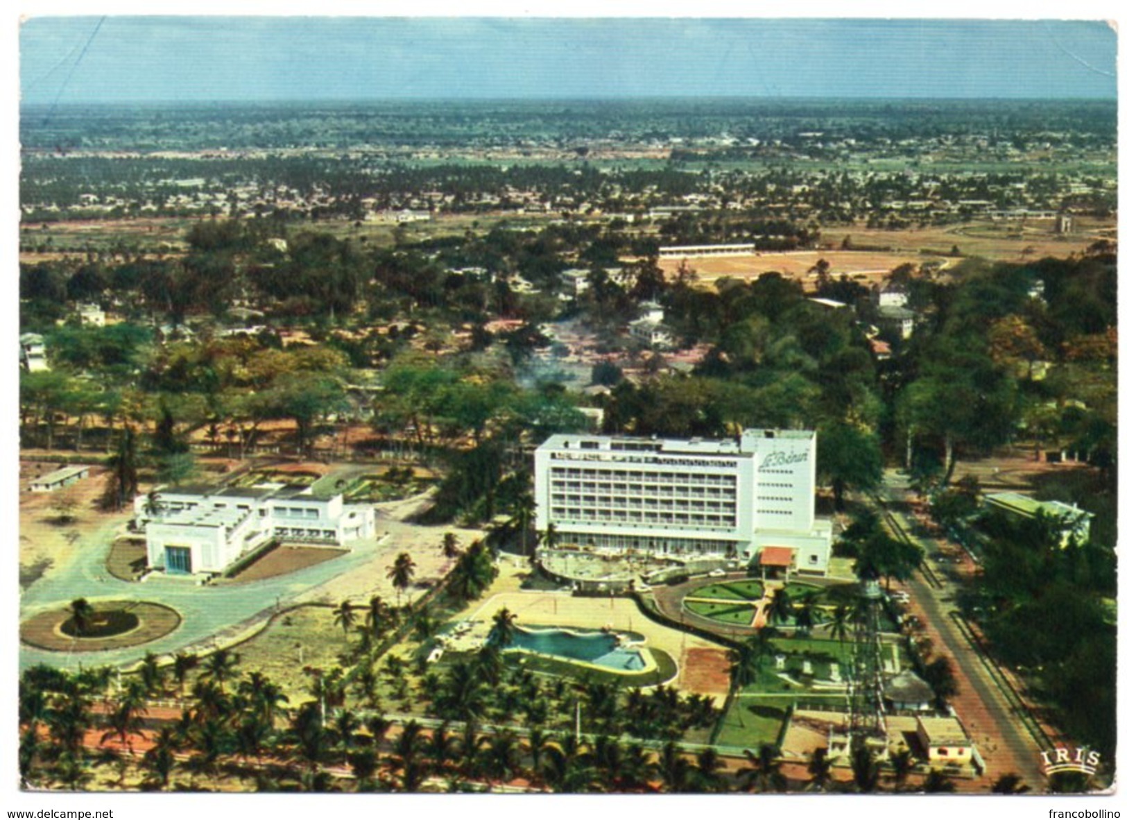 TOGO - LOME' VUE AERIENNE / THEMATIC STAMPS - PARK - Togo