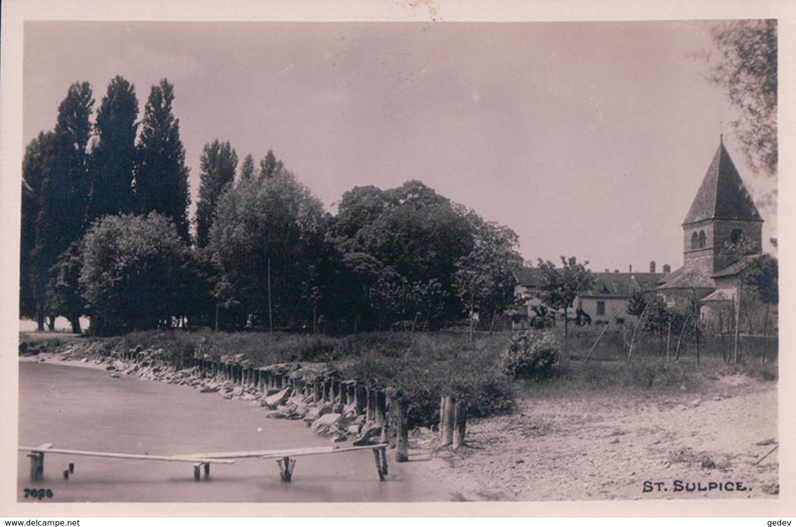 St Sulpice, Bord Du Lac Et Eglise (7095) - Saint-Sulpice