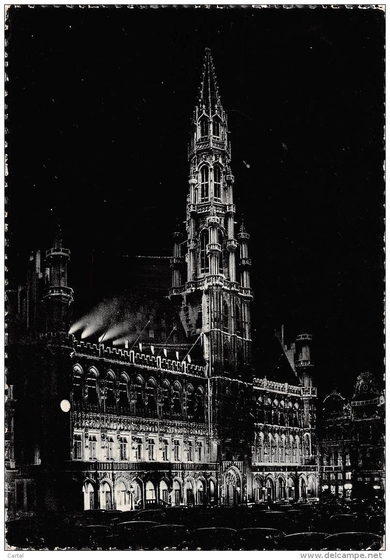 CPM - BRUXELLES - Illumination - Hôtel De Ville - Bruxelles La Nuit