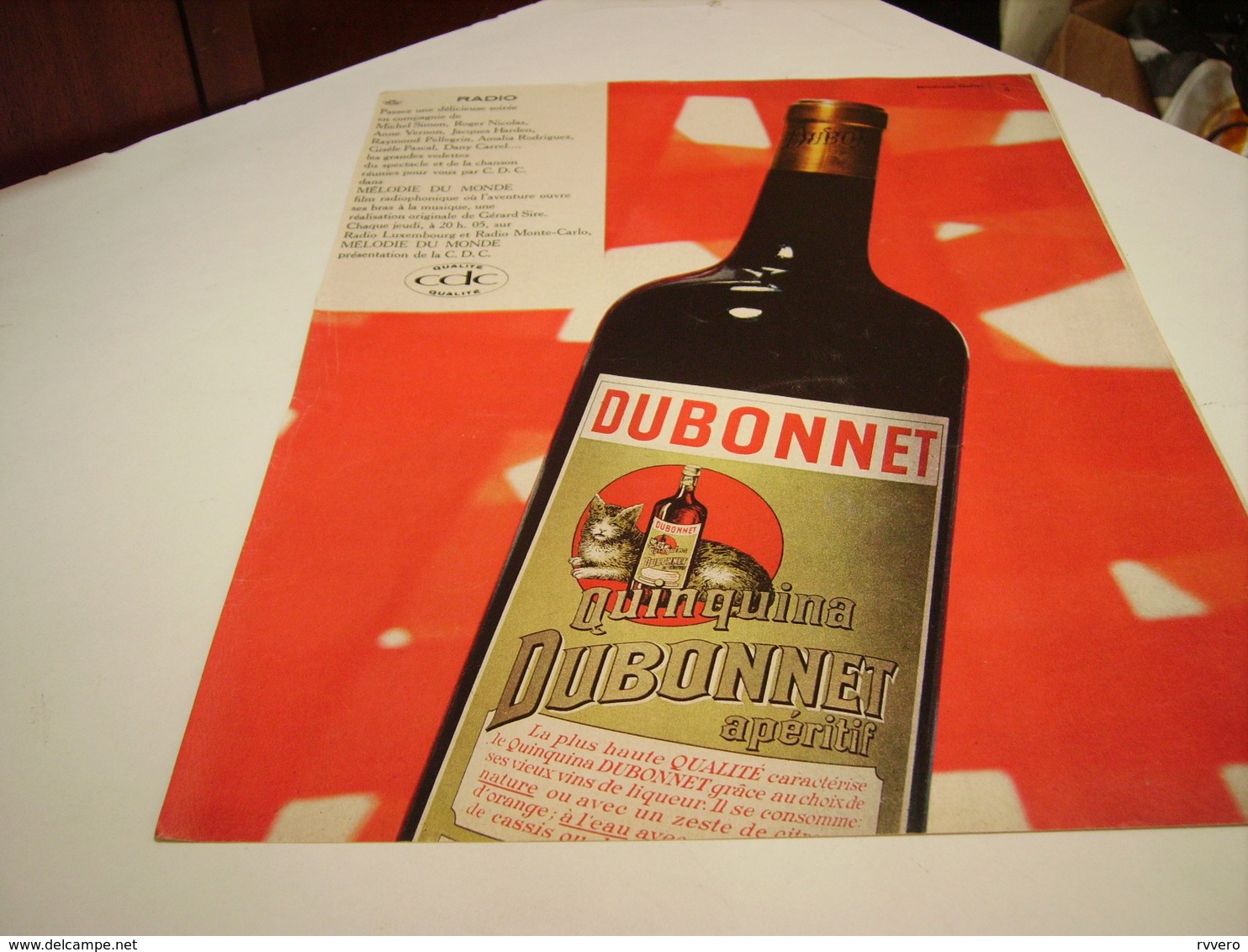 ANCIENNE PUBLICITE APERITIF VIN TONIQUE  DUBONNET 1960 - Alcohols