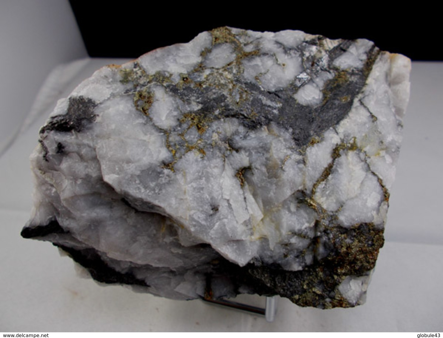 WOLFRAMITE ET CHALCOPYRITE DANS QUARTZ BLANC GRAS  11,5 X 7,5 Cm BANCAREL - Minerali