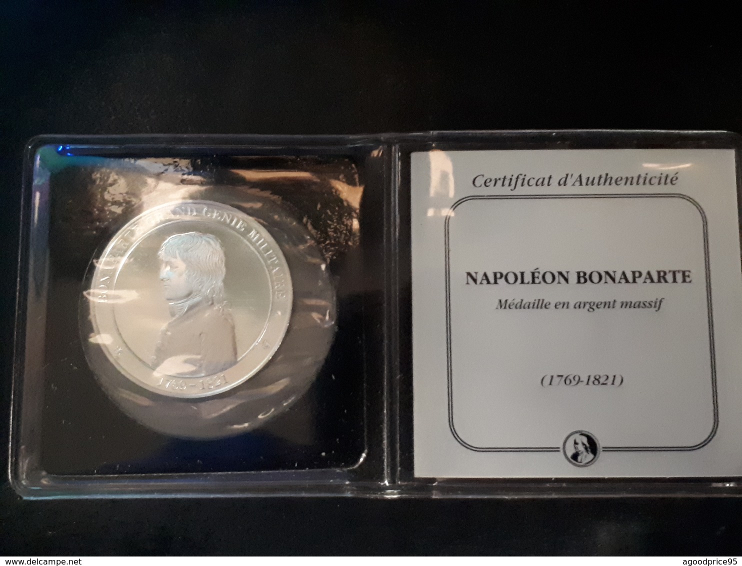 RARE MÉDAILLE COMMÉMORATIVE DE NAPOLÉON BONAPARTE - Royaux / De Noblesse