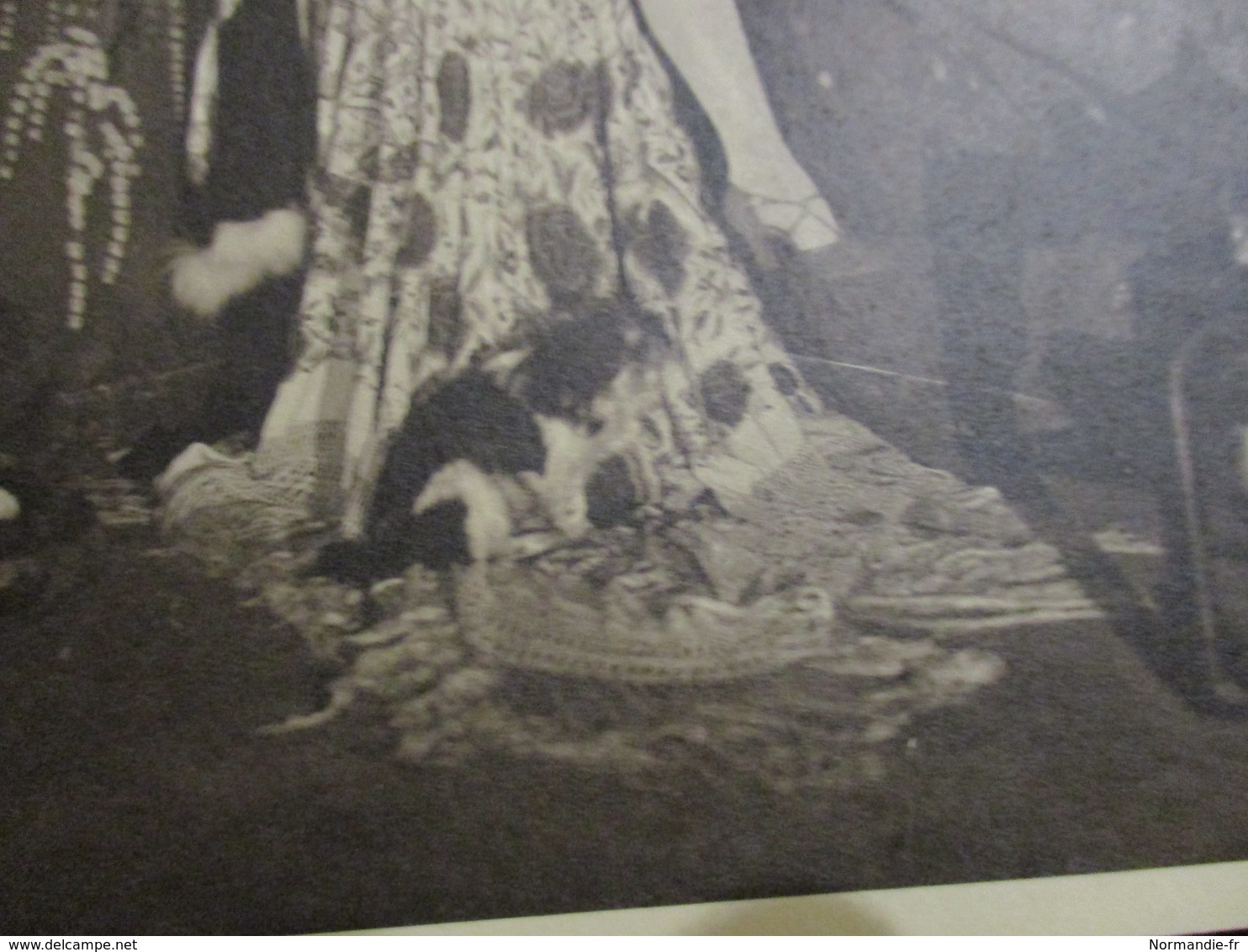 RARE PHOTO SIGNE 22X17CM STUDIO GEORGES MARANT Paris + TAMPON PAD 1930 MISTINGUETT Décor Japon EMILE BERTIN MUSIC HALL - Famous People