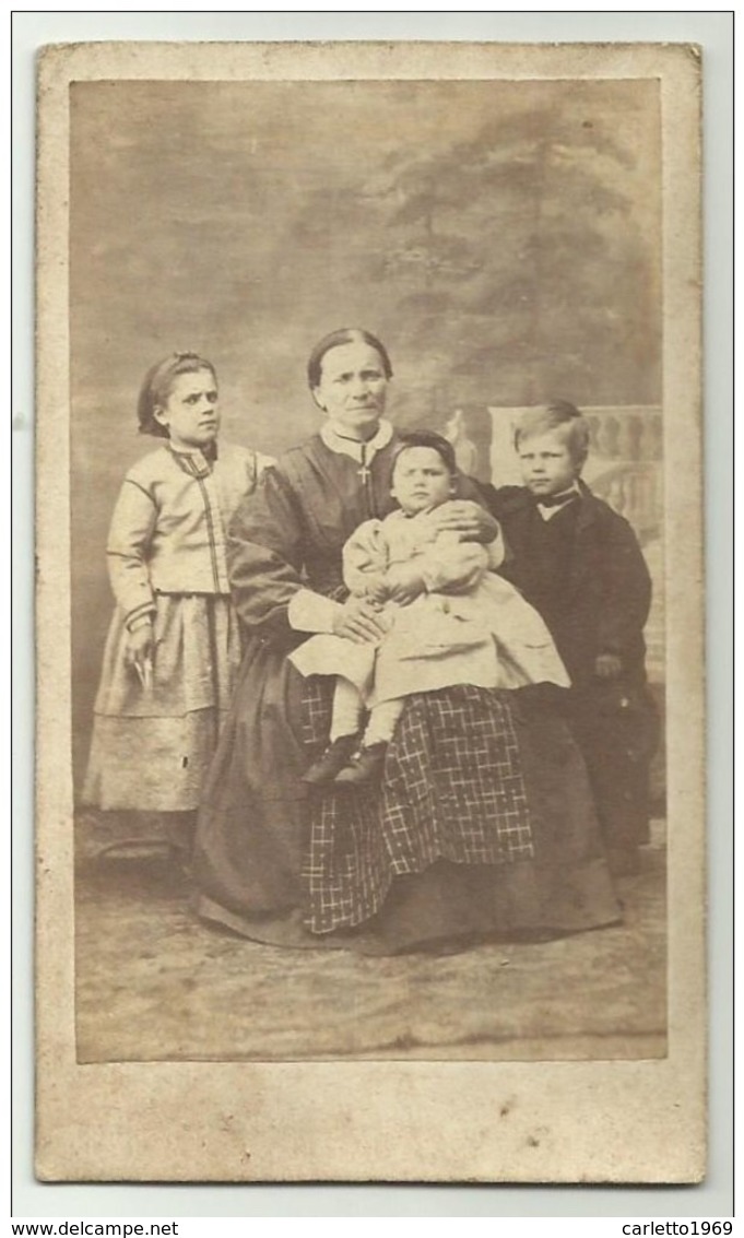 FOTO MAMMA CON FIGLI - FINE 800 -  FORMATO CM.10,5X6,5 - Old (before 1900)