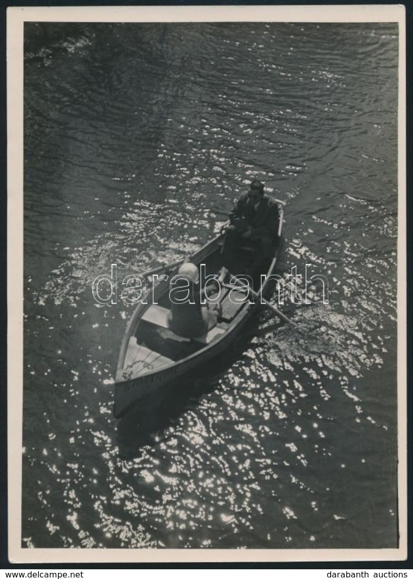 Cca 1933 Kinszki Imre (1901-1945): Csónakázó-tó, Pecséttel, Aláírással Jelzett, Vintage Fotóm?vészeti Alkotás, 18x13 Cm - Sonstige & Ohne Zuordnung