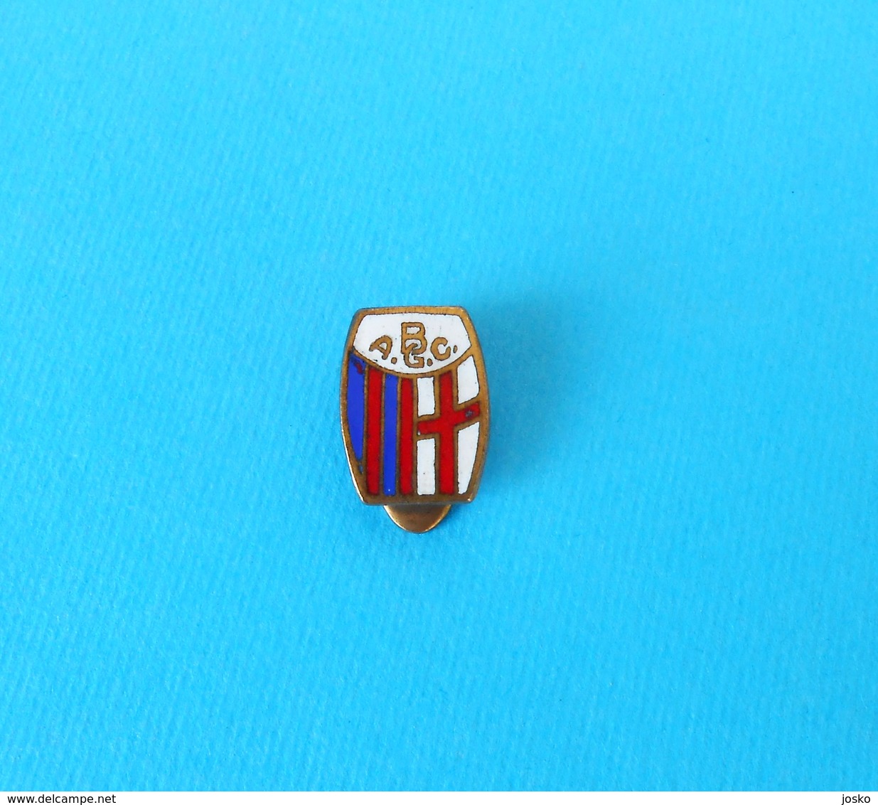 BOLOGNA FC 1909 - Italy Football Soccer Club Old Enamel Buttonhole Pin Badge Fussball Futbol Calcio Distintivo Italia - Football