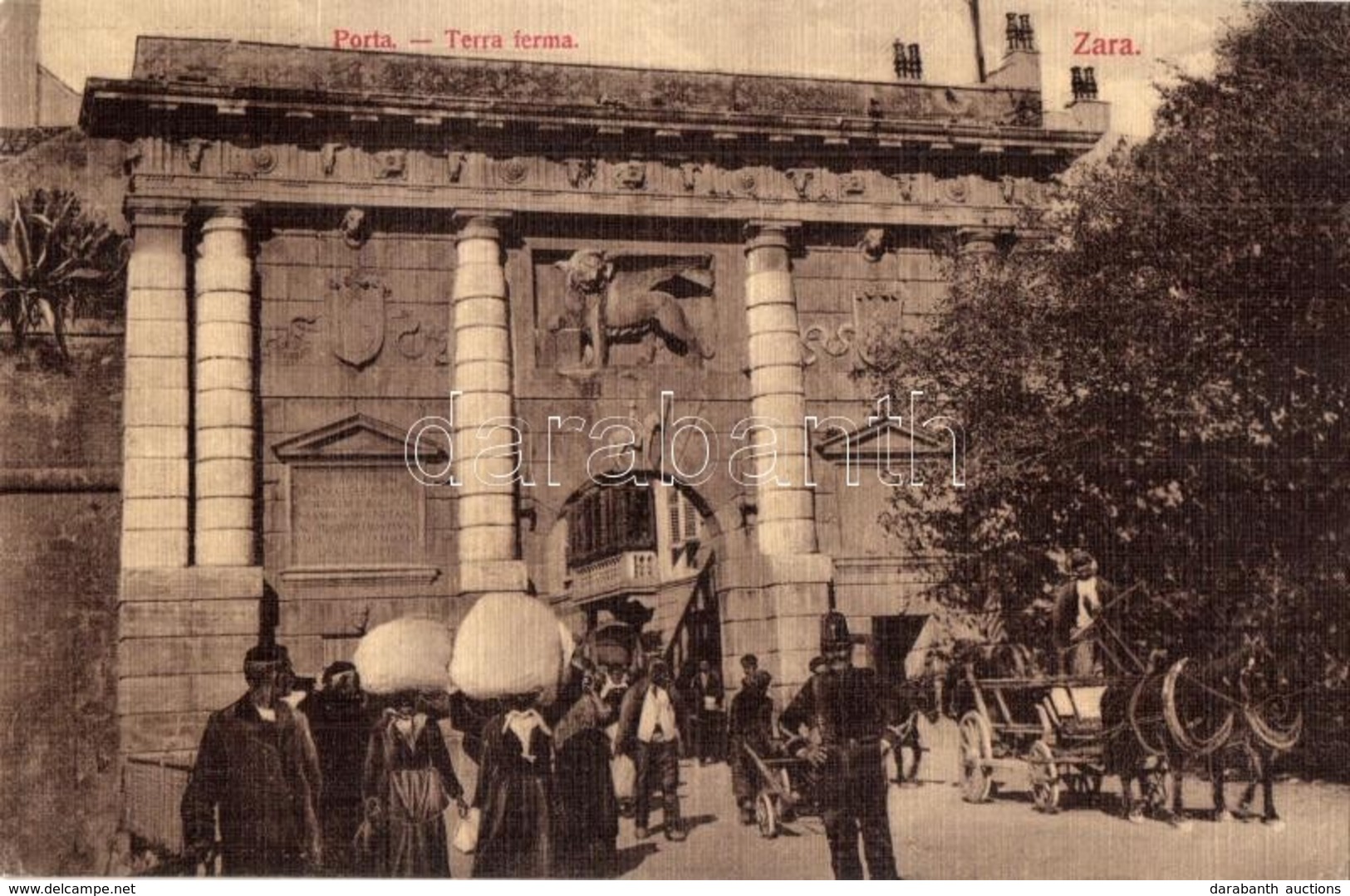 T2/T3 Zadar, Zara; Porta Terra Ferma / Gate With Policeman, Vendors With Products On Their Heads - Ohne Zuordnung