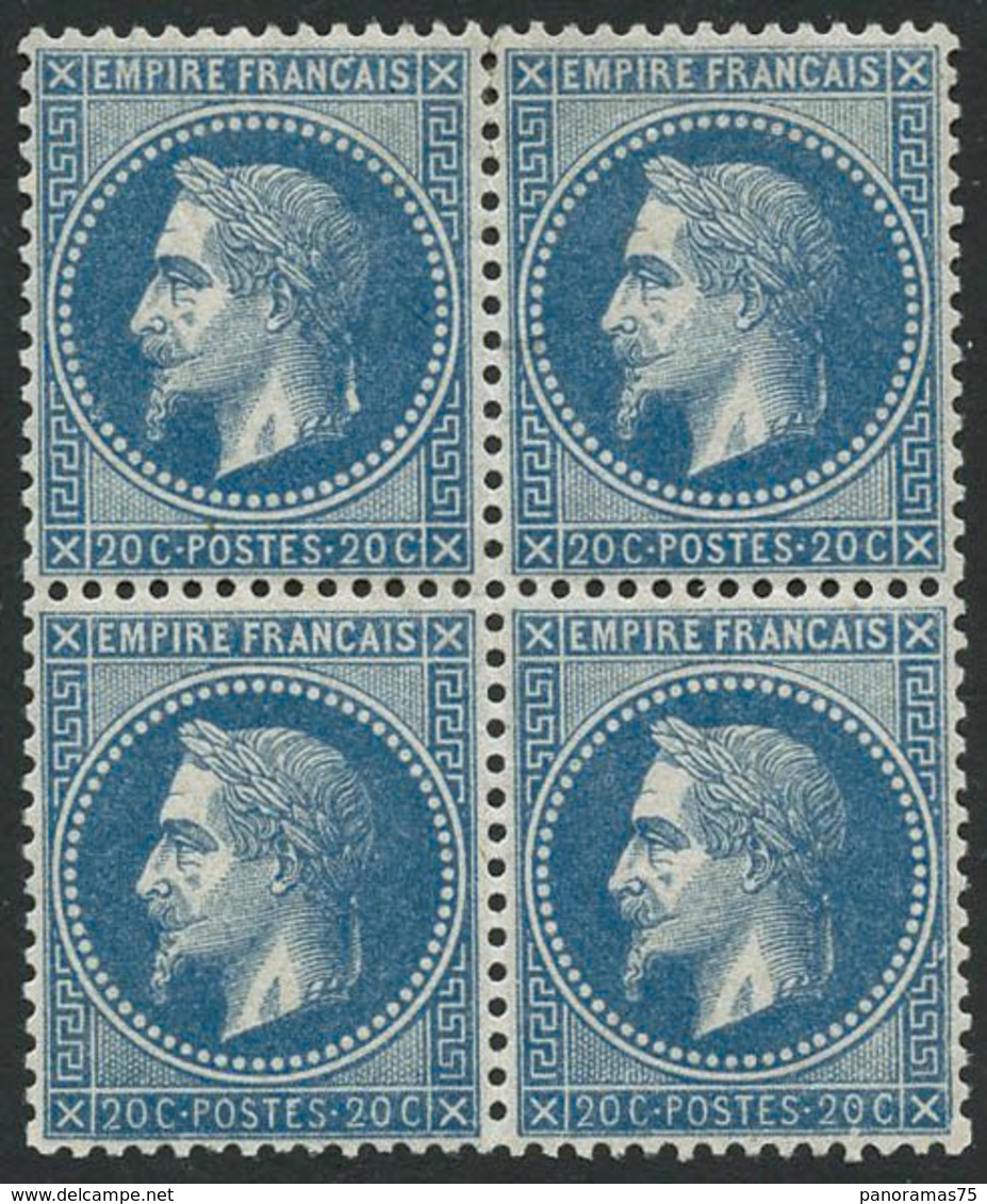 ** N°29B 20c Bleu, Bloc De 4 Pli De Gomme Vertical Sur Un Ex - B - 1863-1870 Napoleon III With Laurels