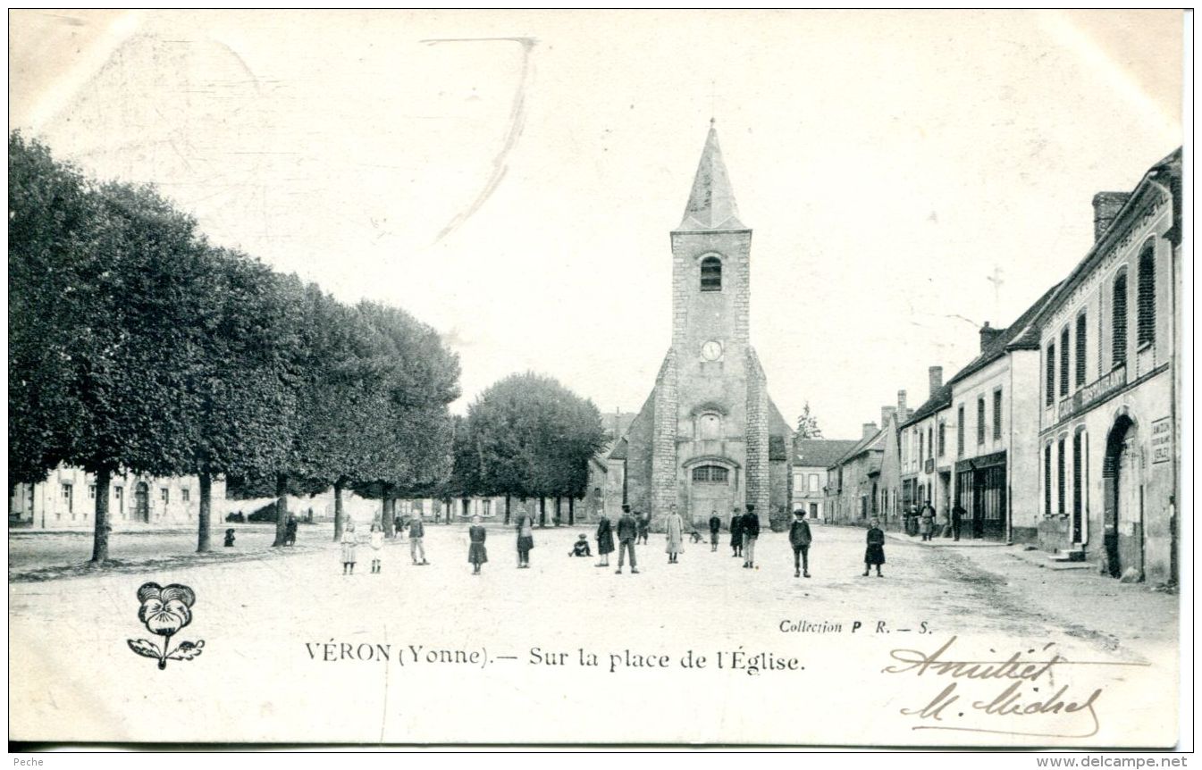 N°61465 -cpa Véron -sur La Place De L'église- - Veron