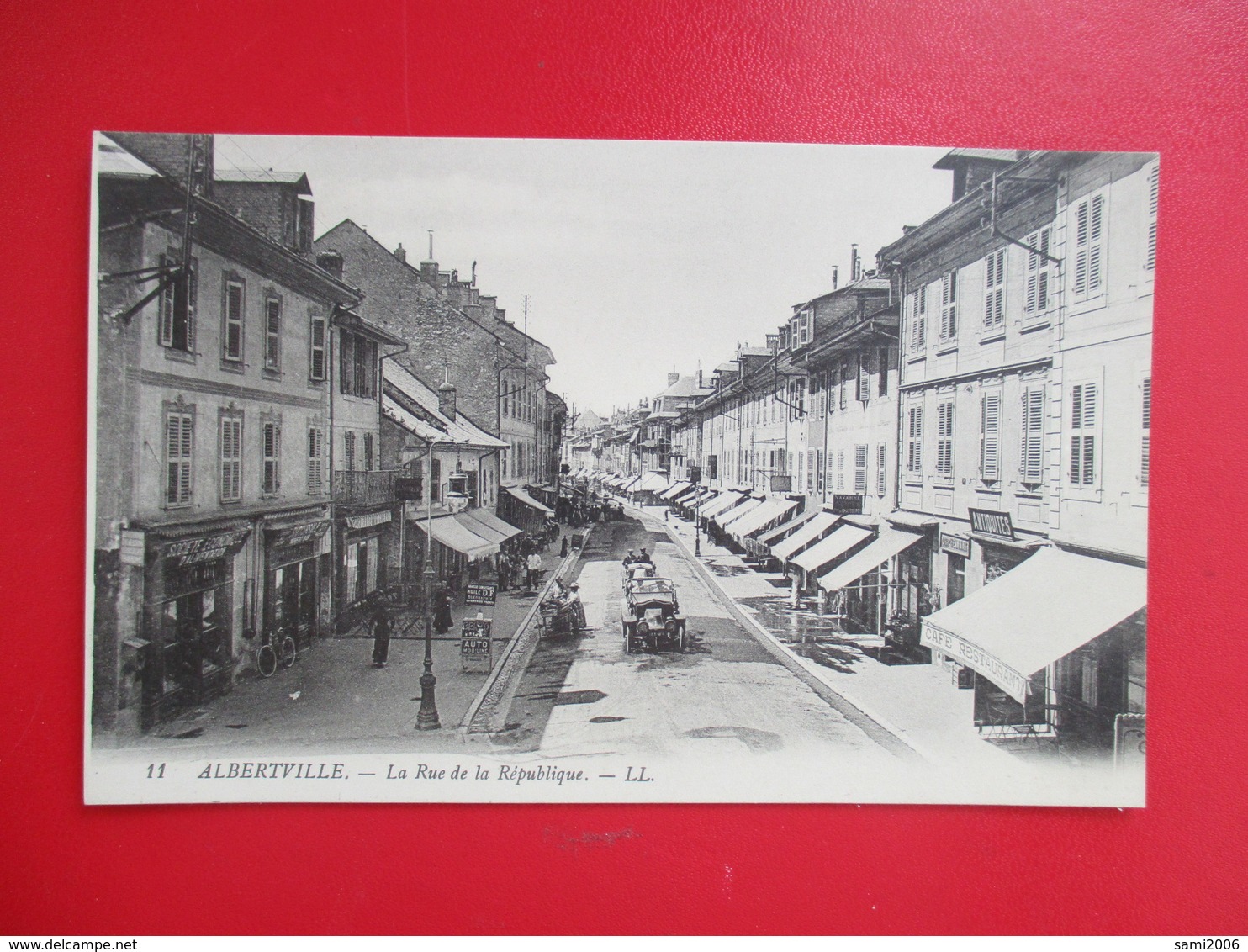 CPA 73 ALBERTVILLE LA RUE DE LA REPUBLIQUE COMMERCES VOITURES ANCIENNES - Albertville