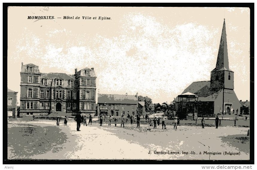 CP   Momignies   ---    Hôtel De Ville Et Eglise  --  1912 - Momignies