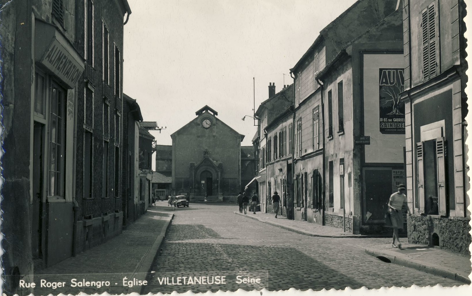 VILLETANEUSE (Seine) -- RUE  ROGER  SALENGRO -- EGLISE         Carte Glacée 9X14 - Villetaneuse