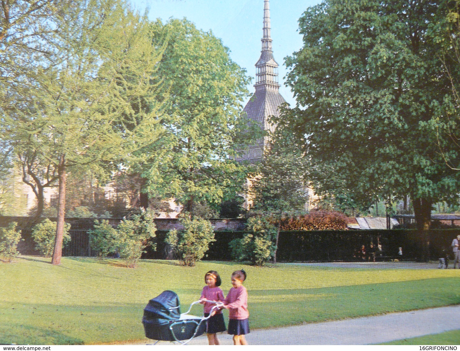 1971  ANCIENT BEAUTIFUL POSTCARD OF TURIN..."  KING ' S GARDENS  "..//..BELLISSIMA VIAGGIATA DI TORINO - Parks & Gärten