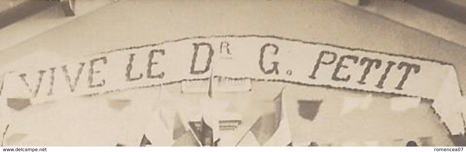 HOMMAGE Au Dr G. PETIT - " VIVE Le Dr G. PETIT " - Vers 1918 - Lieu à Identifier - Militaires Bléssés - WW1 - A Voir ! - Réceptions