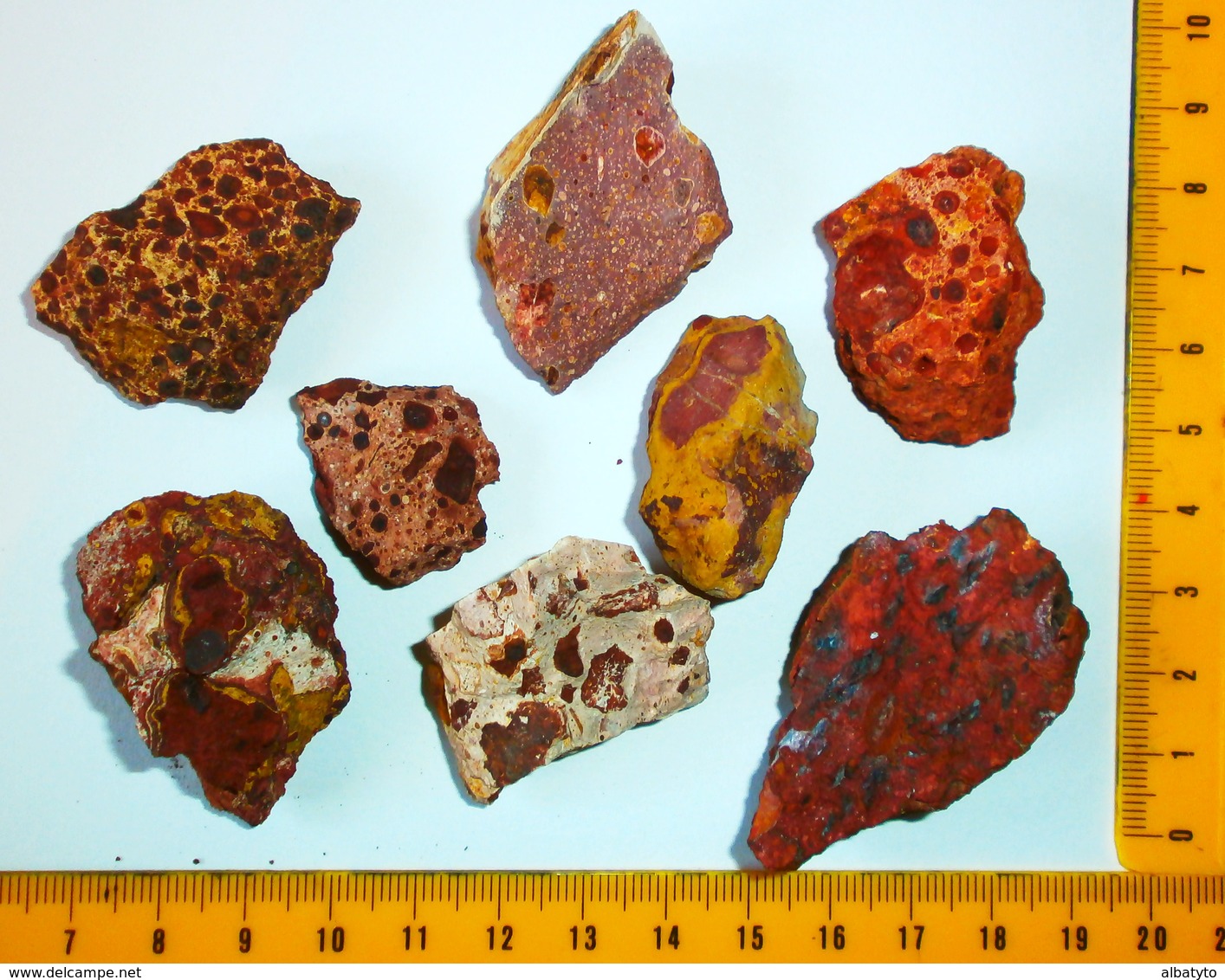 Collection Minéraux : Mineral Minerai BAUXITE Lot 8 Pierres Dont 2 Rares Bauxites Origine France Minéralogie Mineralogy - Minéraux