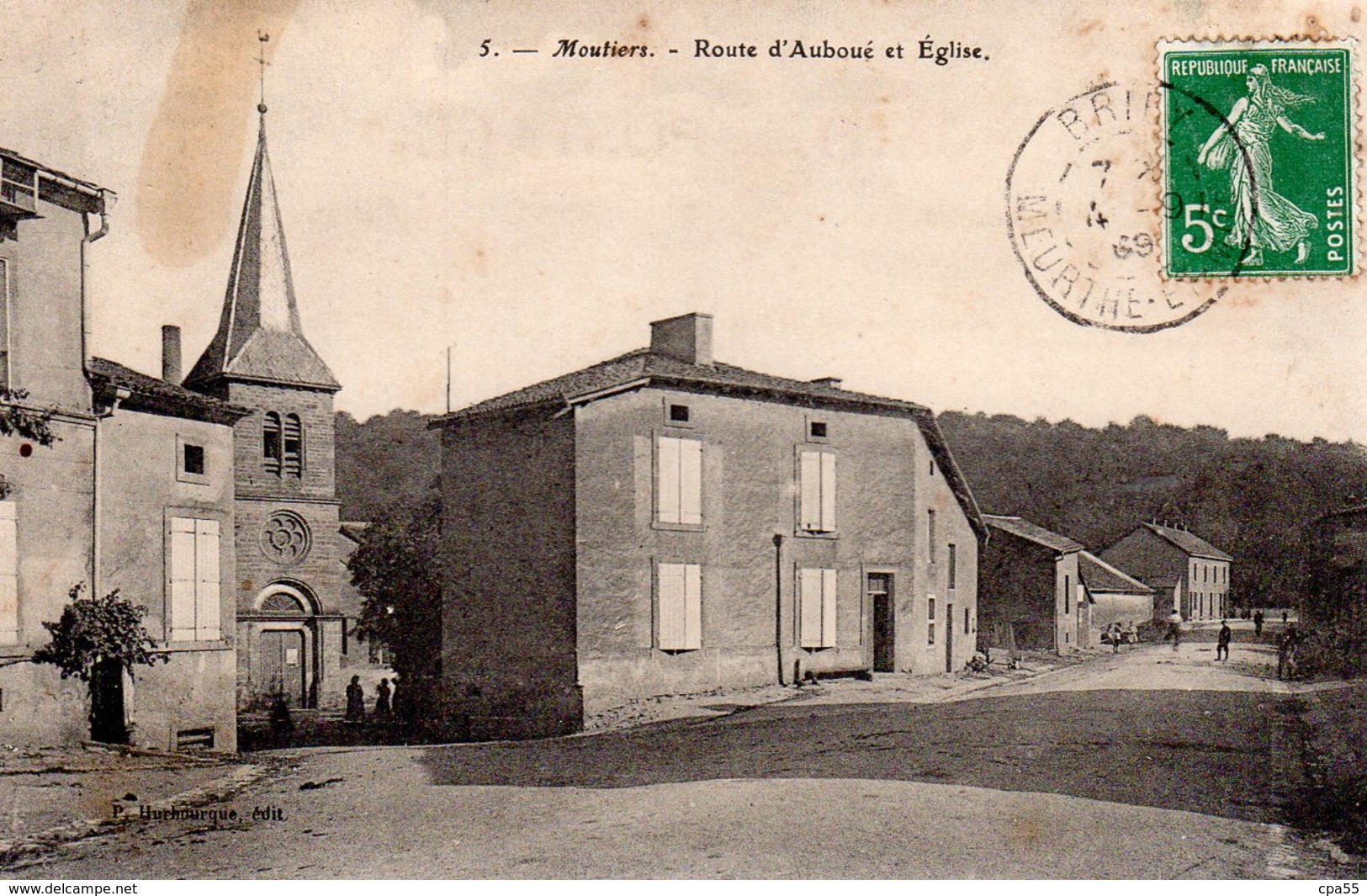 MOUTIERS  -  Route D' Auboué Et Eglise - Otros & Sin Clasificación