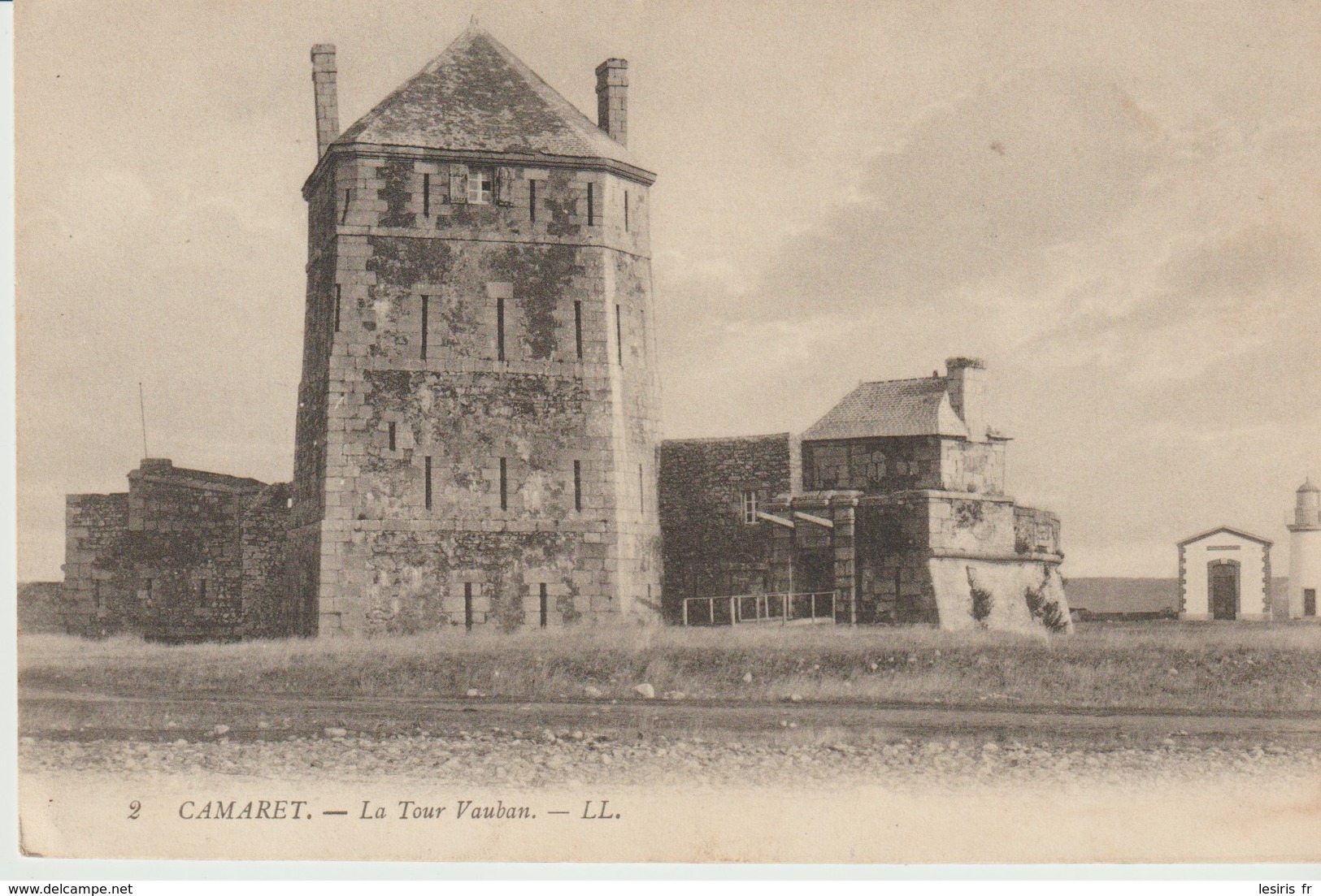 CPA - CAMARET - LA TOUR VAUBAN - 2 - L. L. - Camaret-sur-Mer