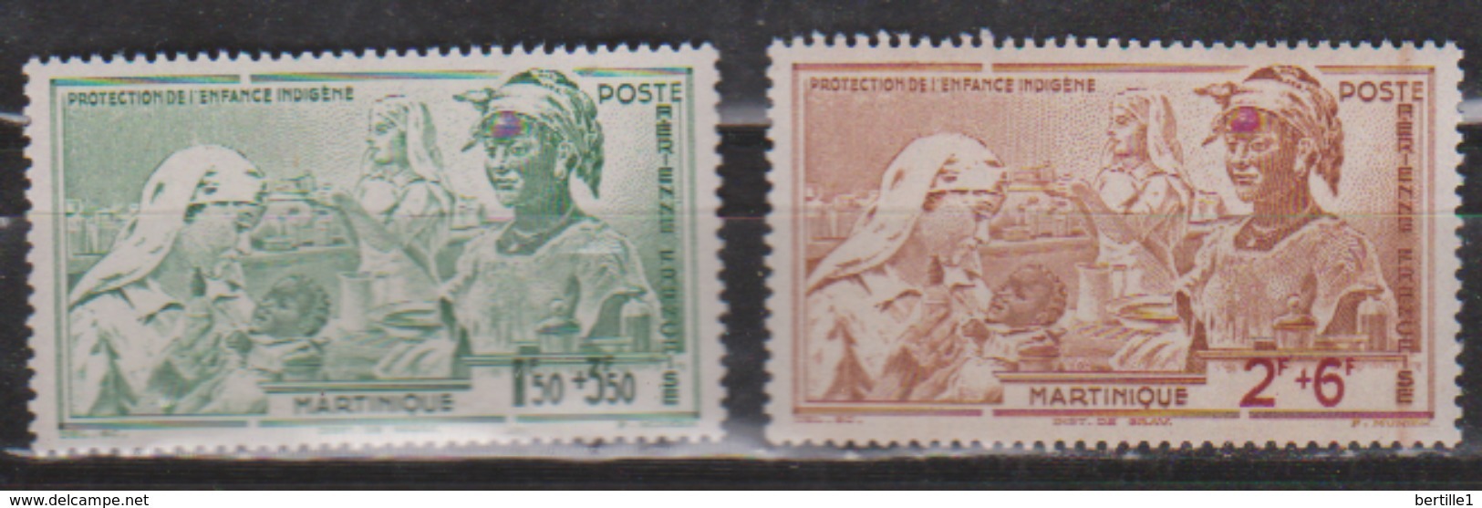 MARTINIQUE      N° YVERT  :   PA 1/2    NEUF SANS CHARNIERE        ( N   904   ) - Airmail