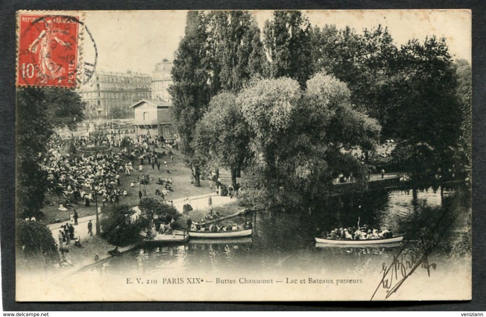 Lot de 7 CPA - PARIS - Les Buttes Chaumont, animé