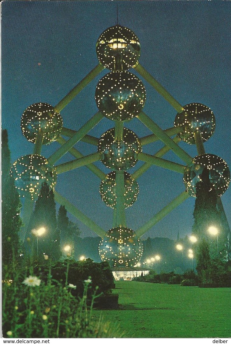 8Eb-879: 5 Atomium ....verlicht..  102m... - Brussel Bij Nacht