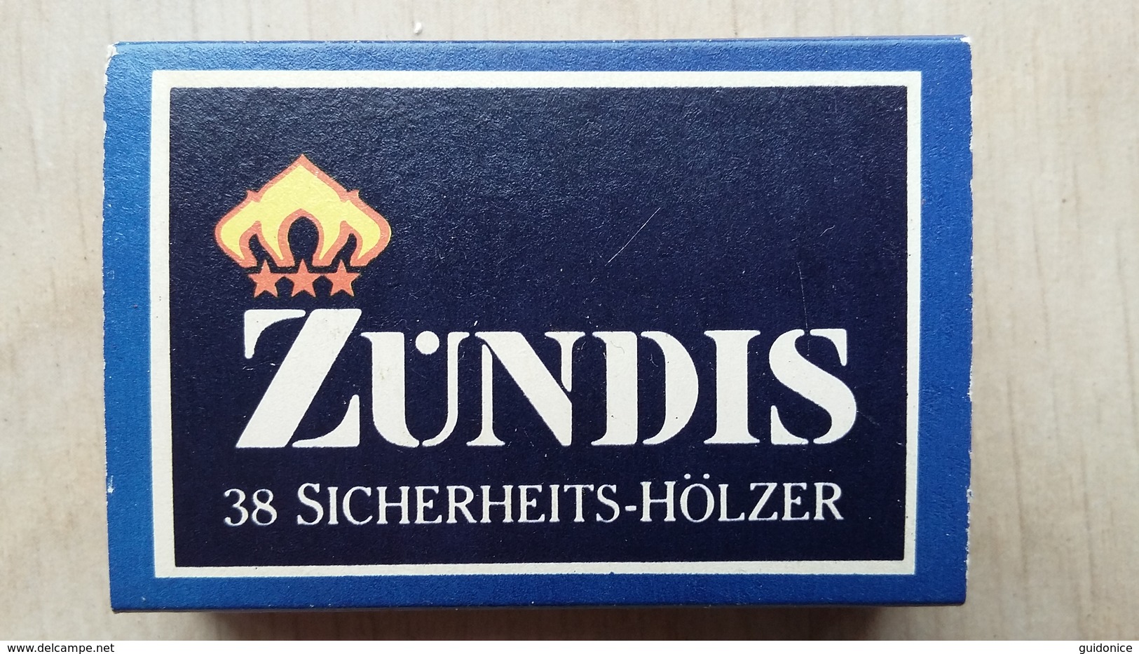 Zündholzschachtel Mit Einem Vulkan (Cotopaxi) Von ZÜNDIS Aus Deutschland - Zündholzschachteln