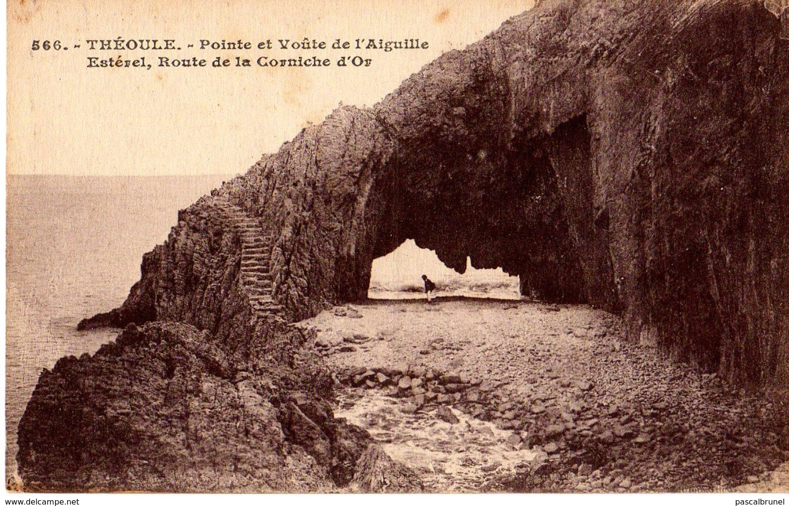 THEOULE - POINTE ET VOÛTE DE L'AIGUILLE ESTEREL - ROUTE DE LA CORNICHE D'OR - Autres & Non Classés