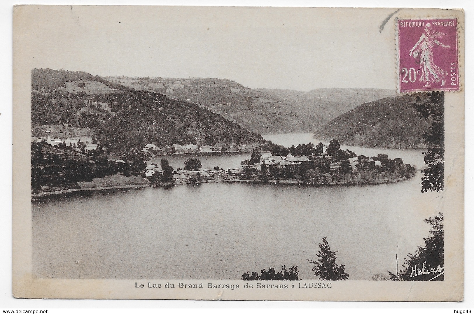 LAUSSAC EN 1934 - LE LAC DU GRAND BARRAGE DE SARRANS - PETITE COUPURE EN BAS ET PLI ANGLE BAS A DROITE - CPA VOYAGEE - Autres & Non Classés