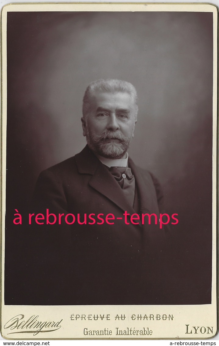 Très Beau Cliché Au Charbon-grand CDV-(CAB) Homme De Caractère -photo Bellingard Lyon-très Bel état - Anciennes (Av. 1900)