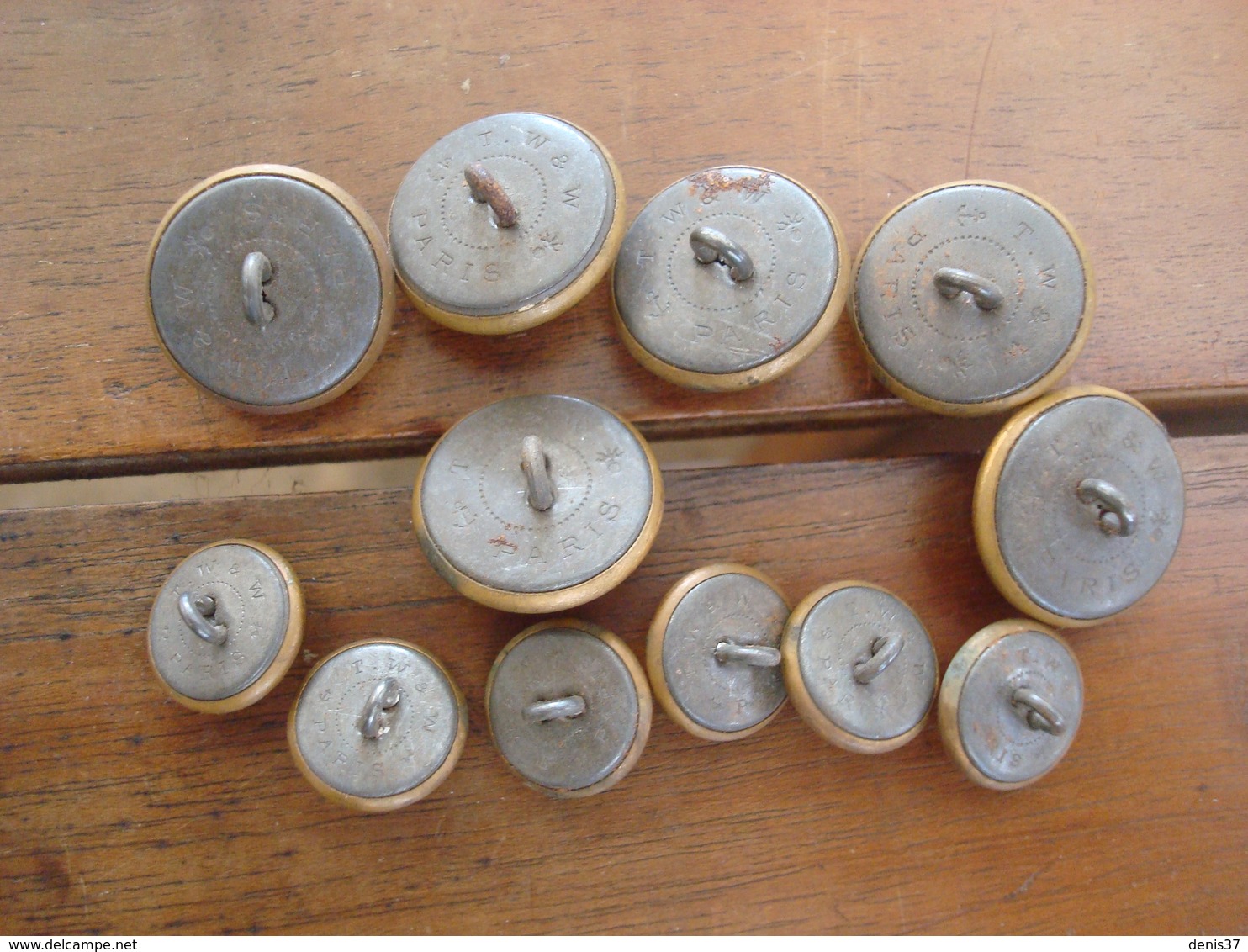 Lot De Boutons Marine Française - Infanterie Coloniale - Indochine. - Buttons