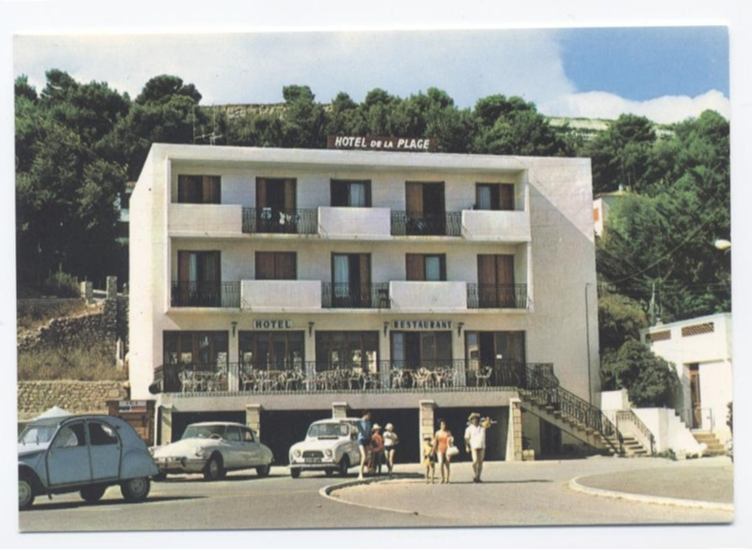 11 - LA FRANQUI PLAGE --HOTEL DE LA PLAGE VOITURES DS -2CV    -RECTO/VERSO- B6 - Autres & Non Classés