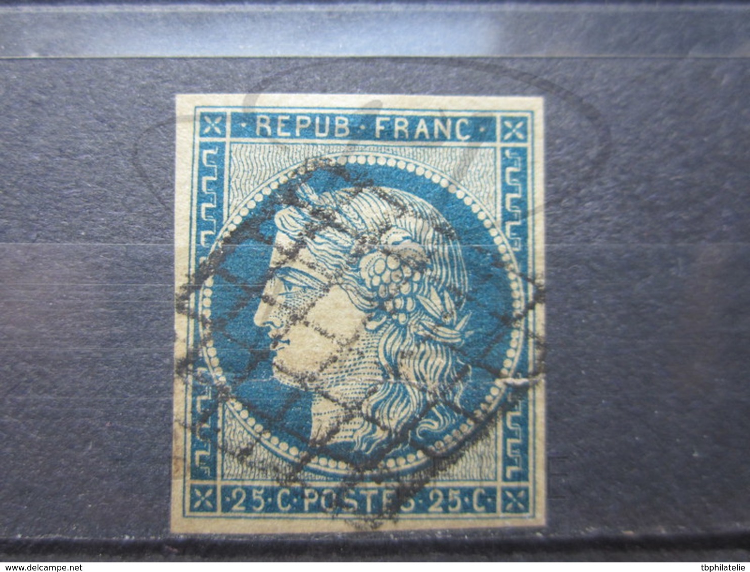 VEND TIMBRE DE FRANCE N° 4 , BLEU FONCE SUR JAUNE !!! (c) - 1849-1850 Cérès