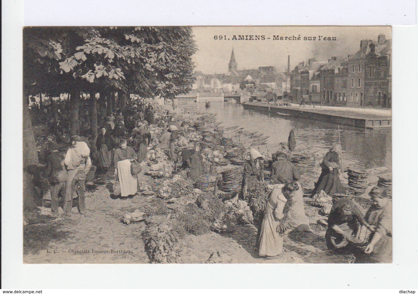 Amiens. Marché Sur L'eau. (2736) - Amiens