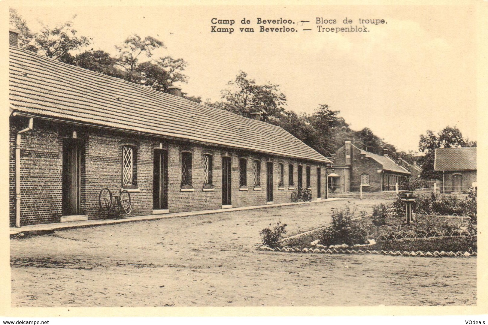 Bourg-Léopold - CPA - Camp De Beverloo - Blocs De Troupe - Autres & Non Classés