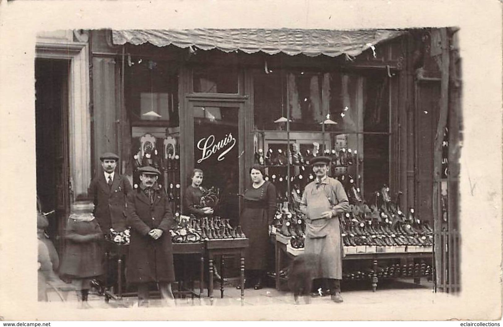 Théme:   Métier   Cordonnier Cireur. Magasin De Chaussures  Non Localisé Carte Photo - Artigianato