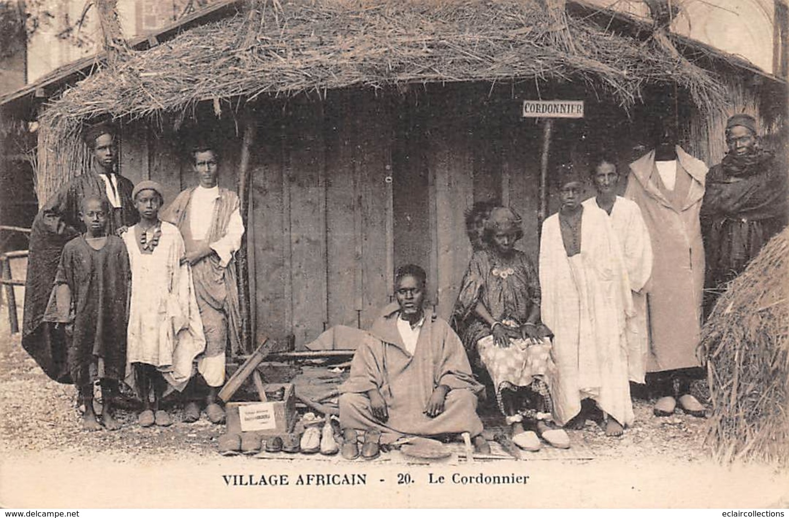 Théme:   Métier   Cordonnier Cireur. Exposition Village Africain  Cordonnier - Kunsthandwerk