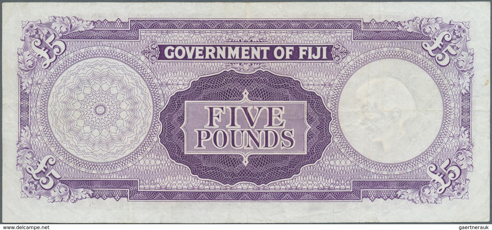 01447 Fiji: 5 Pounds 1962 QEII P. 54, Light Folds In Paper, No Holes Or Tears, Probably Pressed But Still - Fiji