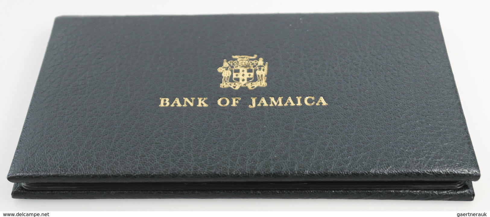 01886 Jamaica: Offical Currency Album Of The Bank Of Jamaica, With Certificate, Containing Notes With "Sta - Giamaica