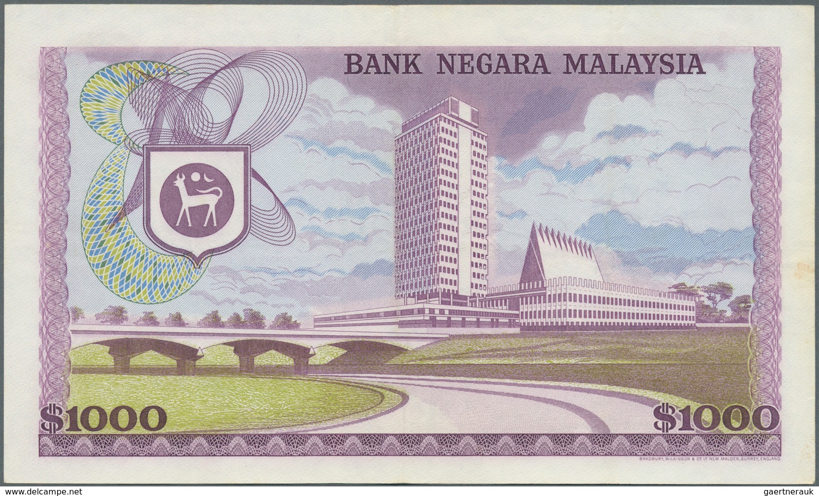 01992 Malaysia: Rare Note Of 1000 Ringgit ND P. 18, Very Very Light Hand Hard To See Center Bend, Light Ha - Maleisië