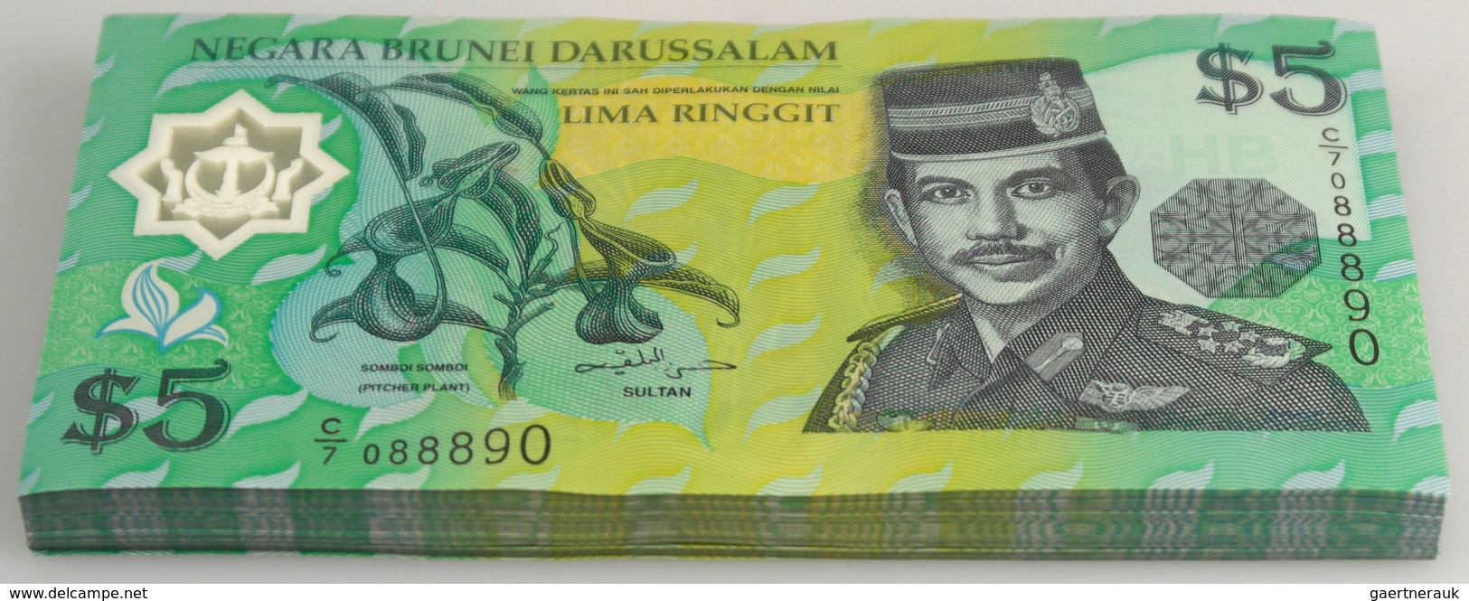 02735 Brunei: Bundle With 100 Pcs. 5 Ringgit 2002, P.23, Rare Date With Running Serial Numbers In UNC Cond - Brunei