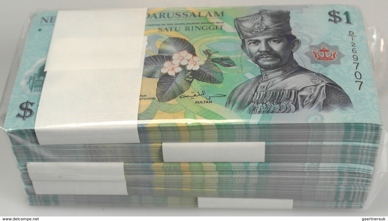02737 Brunei: Half Brick With 500 Banknotes 1 Ringgit 2011, P.30 In UNC Condition (500 Pcs.) - Brunei