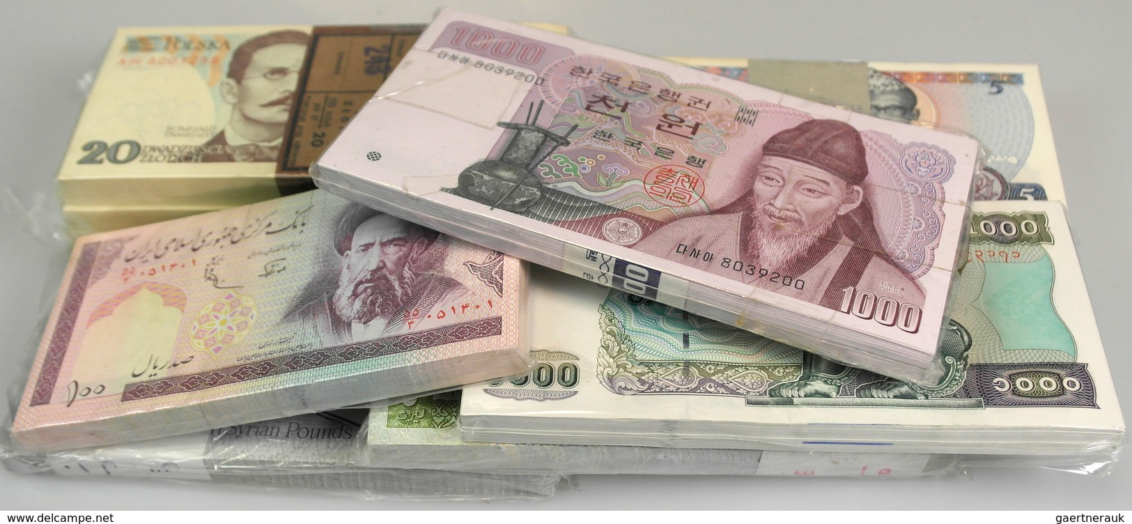 02922 Alle Welt: Set Of 10 Complete Bundles 100 Pcs Containing The Following Notes: Iran 100 Rials 1985 P. - Other & Unclassified