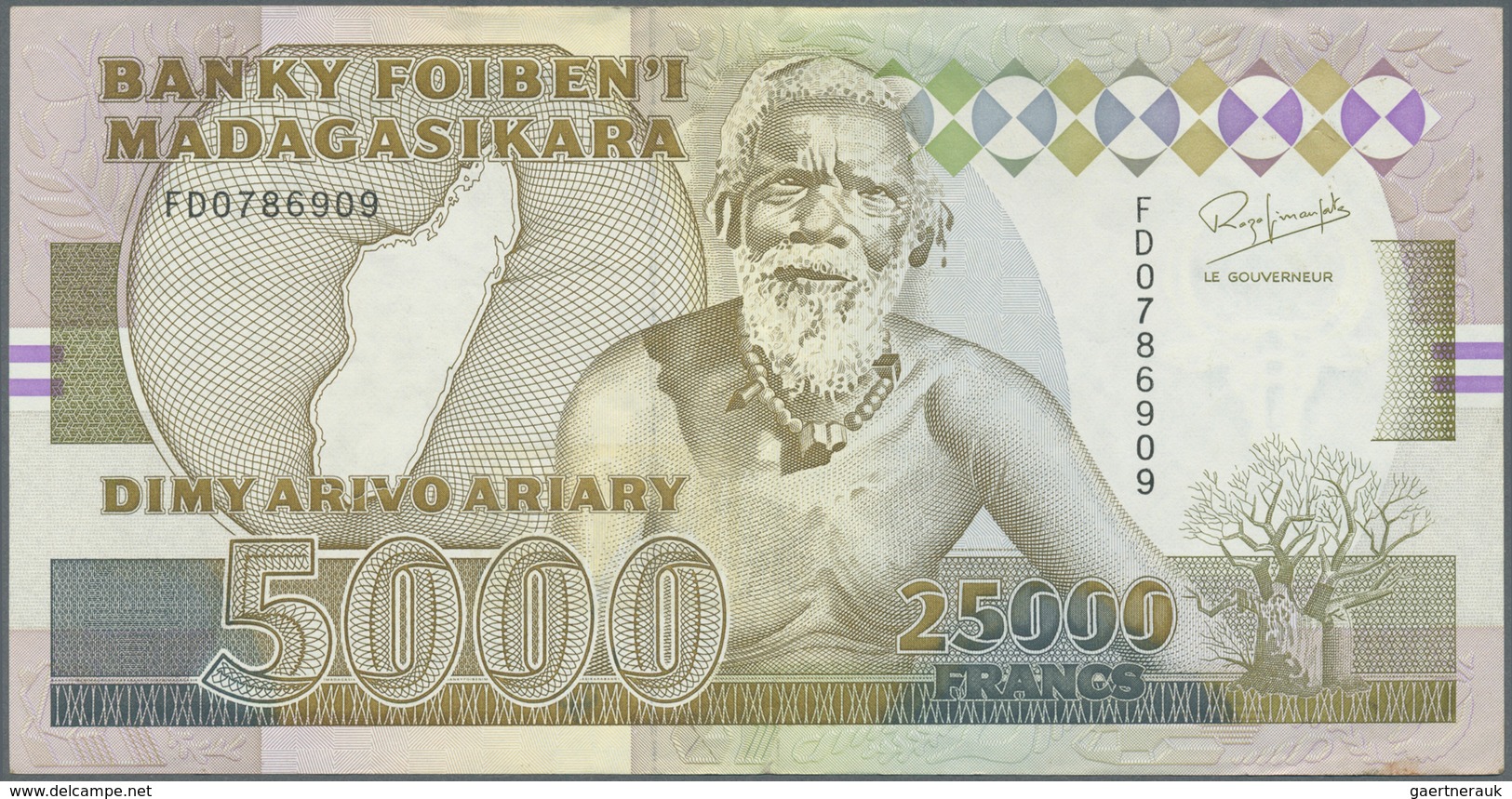 02942 Africa / Afrika: Collectors book with 126 Banknotes from Madagascar, Malawi, Mauritius, Mauritania,