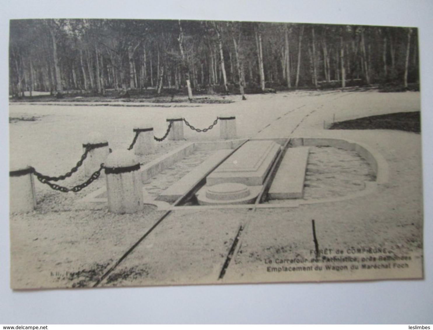 Foret De Compiegne. Le Carrefour De L'Armistice, Pres Rethondes. Emplacement Du Wagon Du Marechal Foch. A. L'Hoste - Rethondes