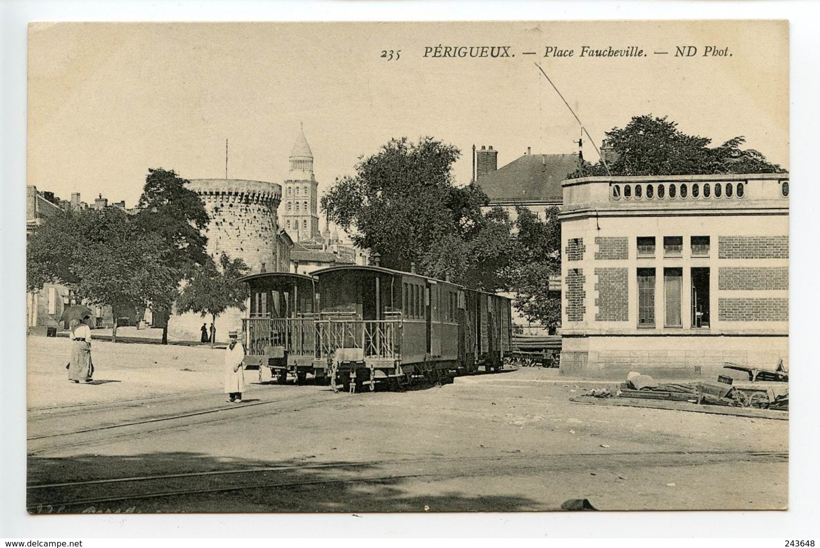 Périgueux Place Francheville Gare Des Tramways - Périgueux