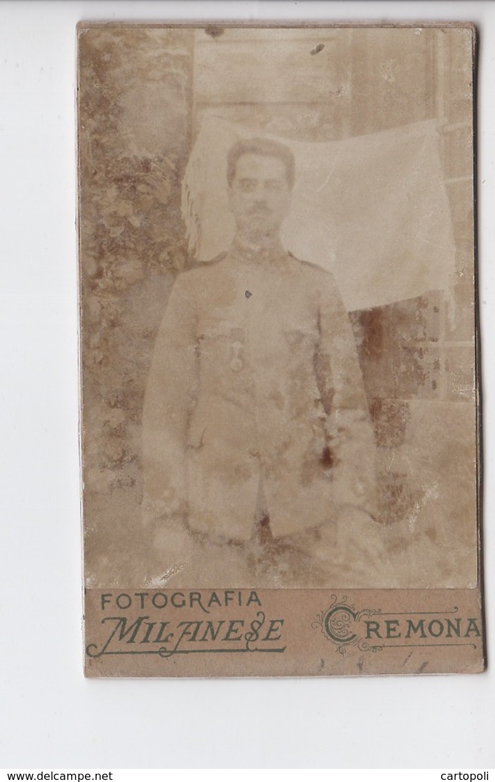 ^ FOTOGRAFIA CDV MILANESE CREMONA AMEDEO SALANTI UFFICIALE DIVISA EPOCA FOTO 6 - Célébrités