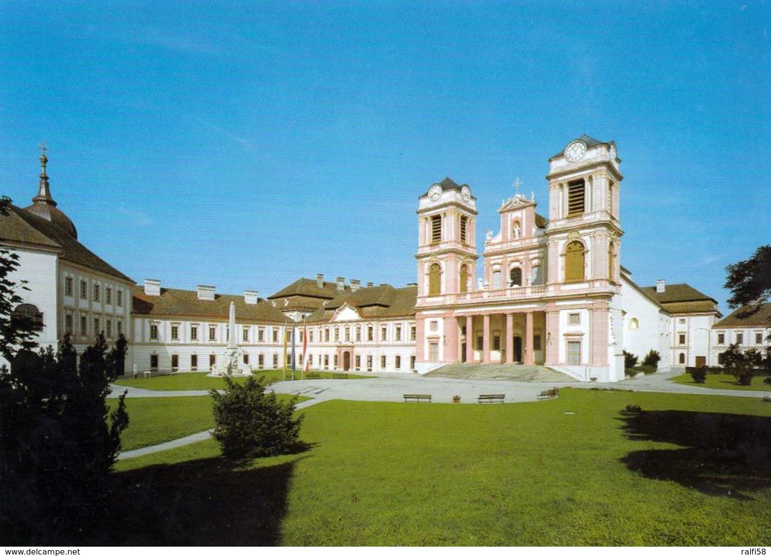 1 AK Niederösterreich * Das Stift Göttweig - Ein Benediktinerkloster In Der Wachau - Seit 2000 UNESCO Weltkulturerbe - Perchtoldsdorf