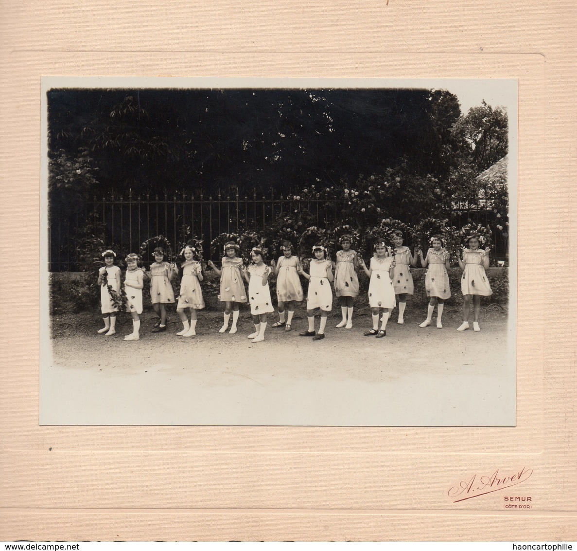 21 Semur En Auxois Photo école Sainte Jeanne De Chantal - Orte