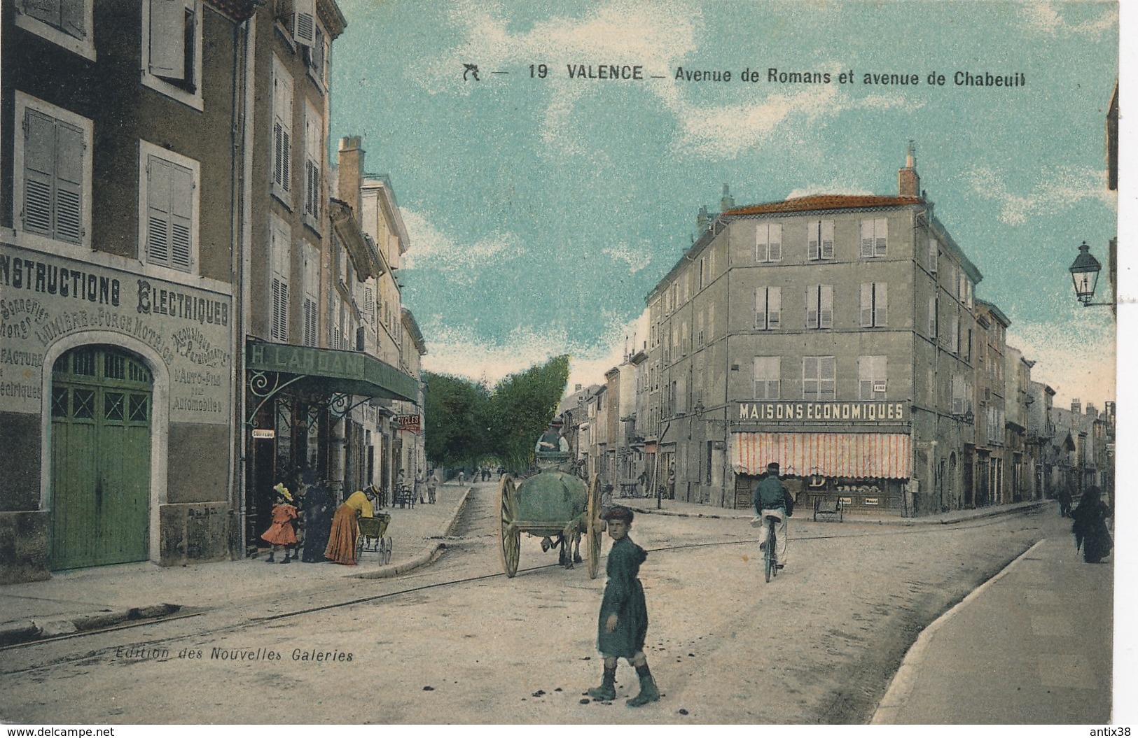 H127 - 26 - VALENCE - Drôme - Avenue De Romans Et Avenue De Chabeuil - Valence