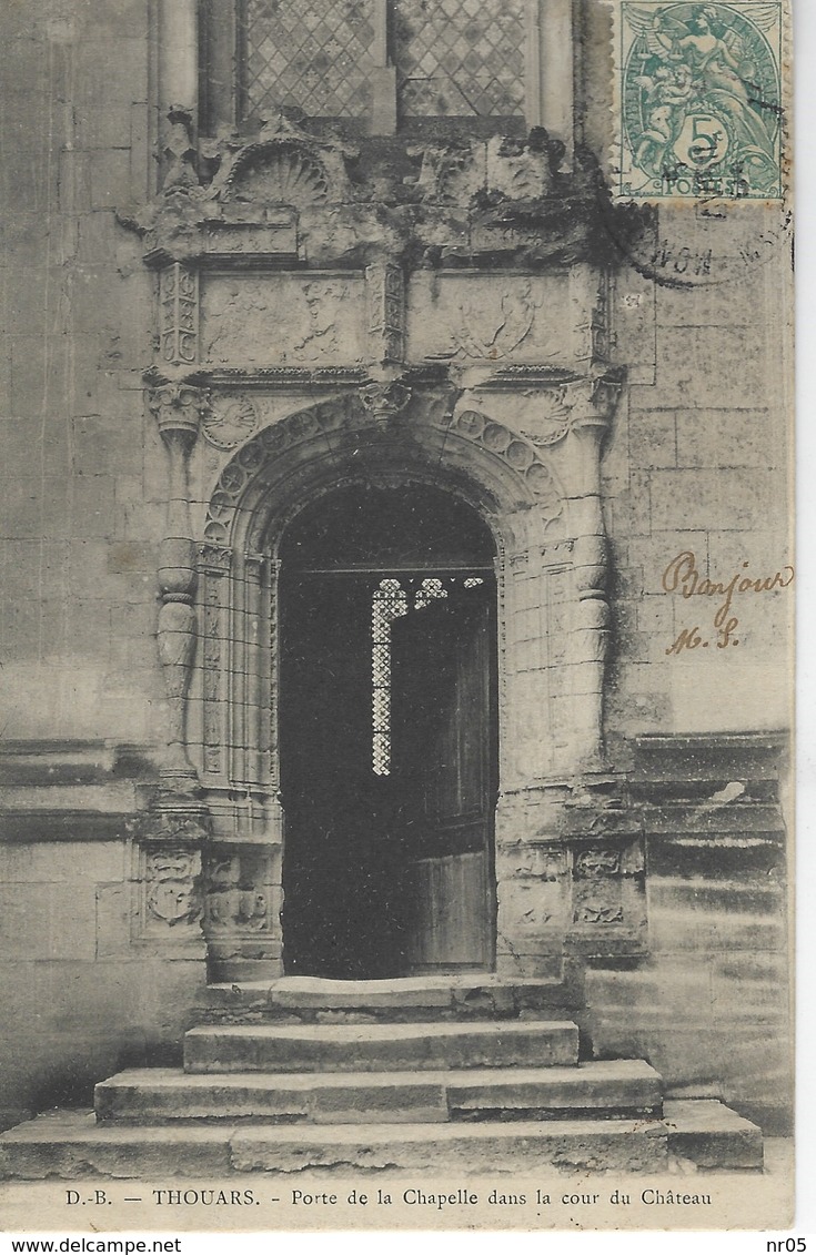 CPA 79 ( Deux Sevres ) - THOUARS - Porte De La Chapelle Dans La Cour Du Chateau - Thouars